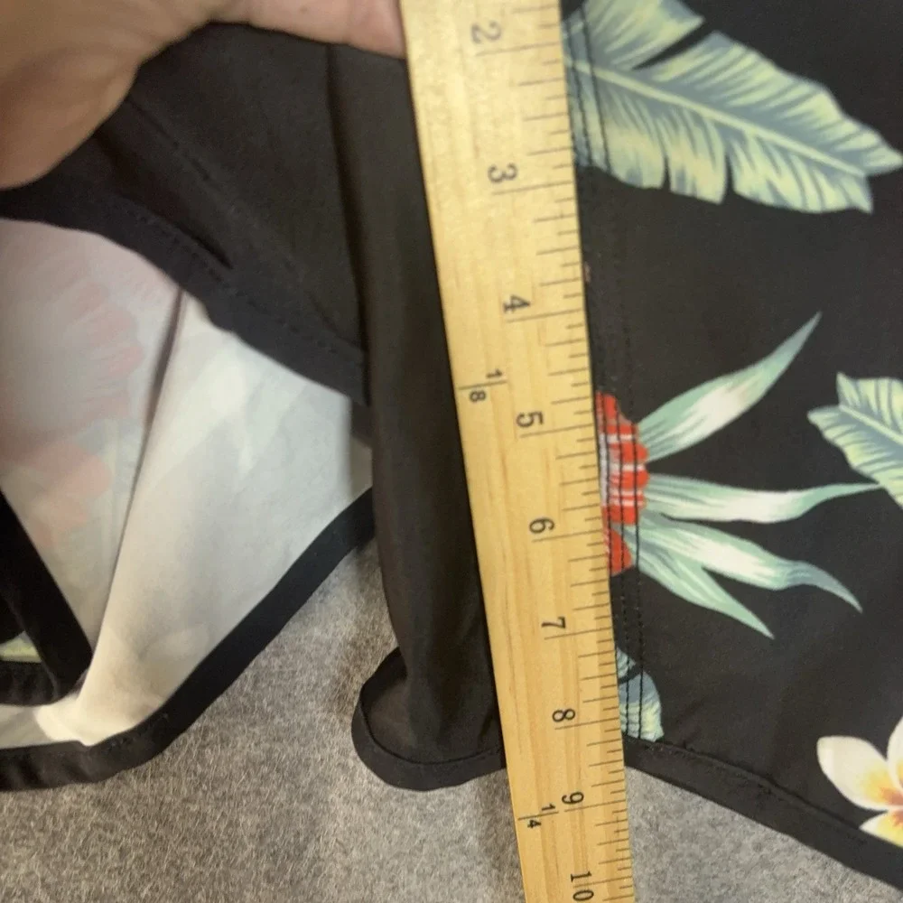 HVIII Brand Goods Board Shorts‎ Mens 40 Black Floral Pockets 8.5